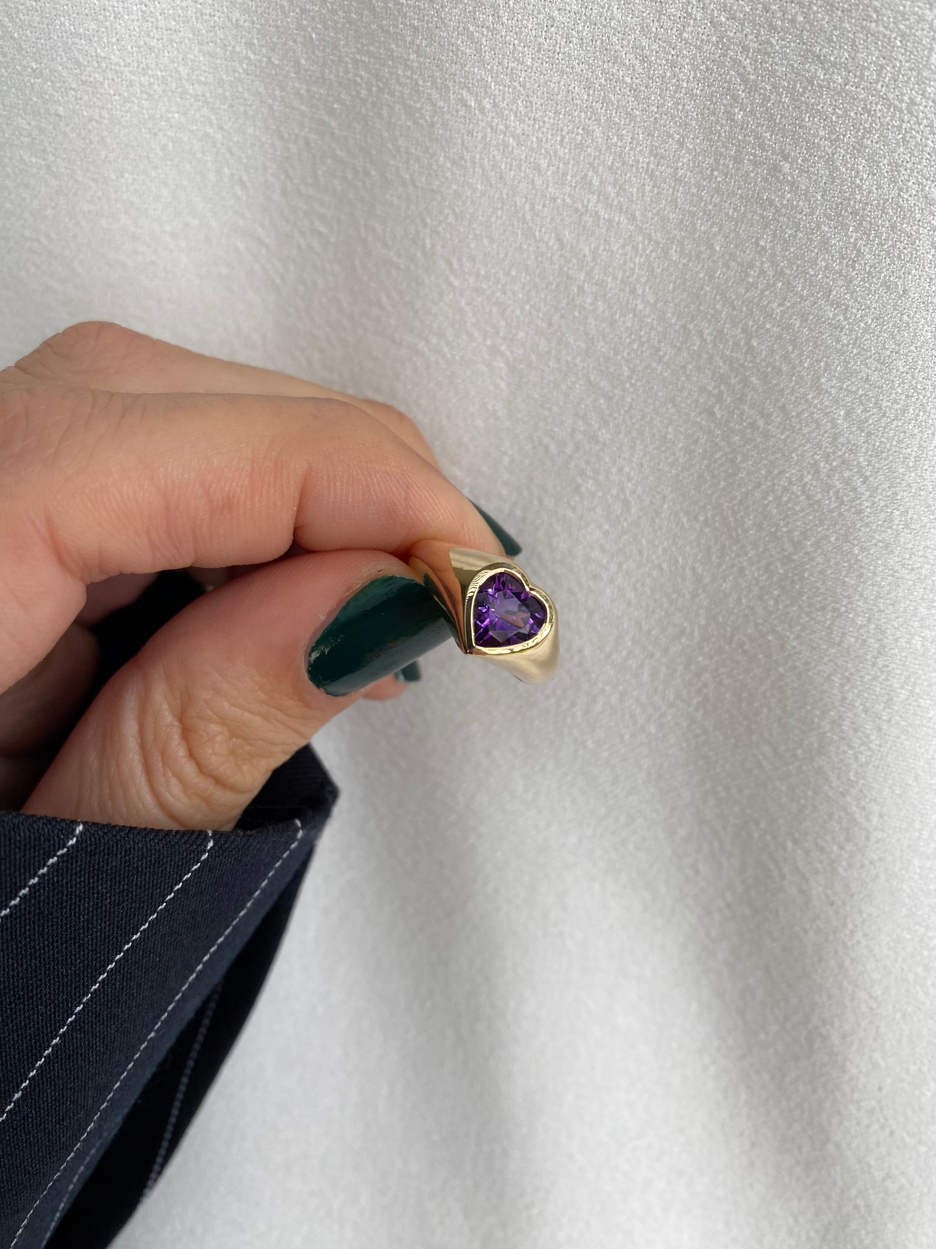 Anillo Afrodita Amatista Corazón en Oro 14K