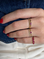 Atria · Anillo con Halo de Diamantes en Oro 14k