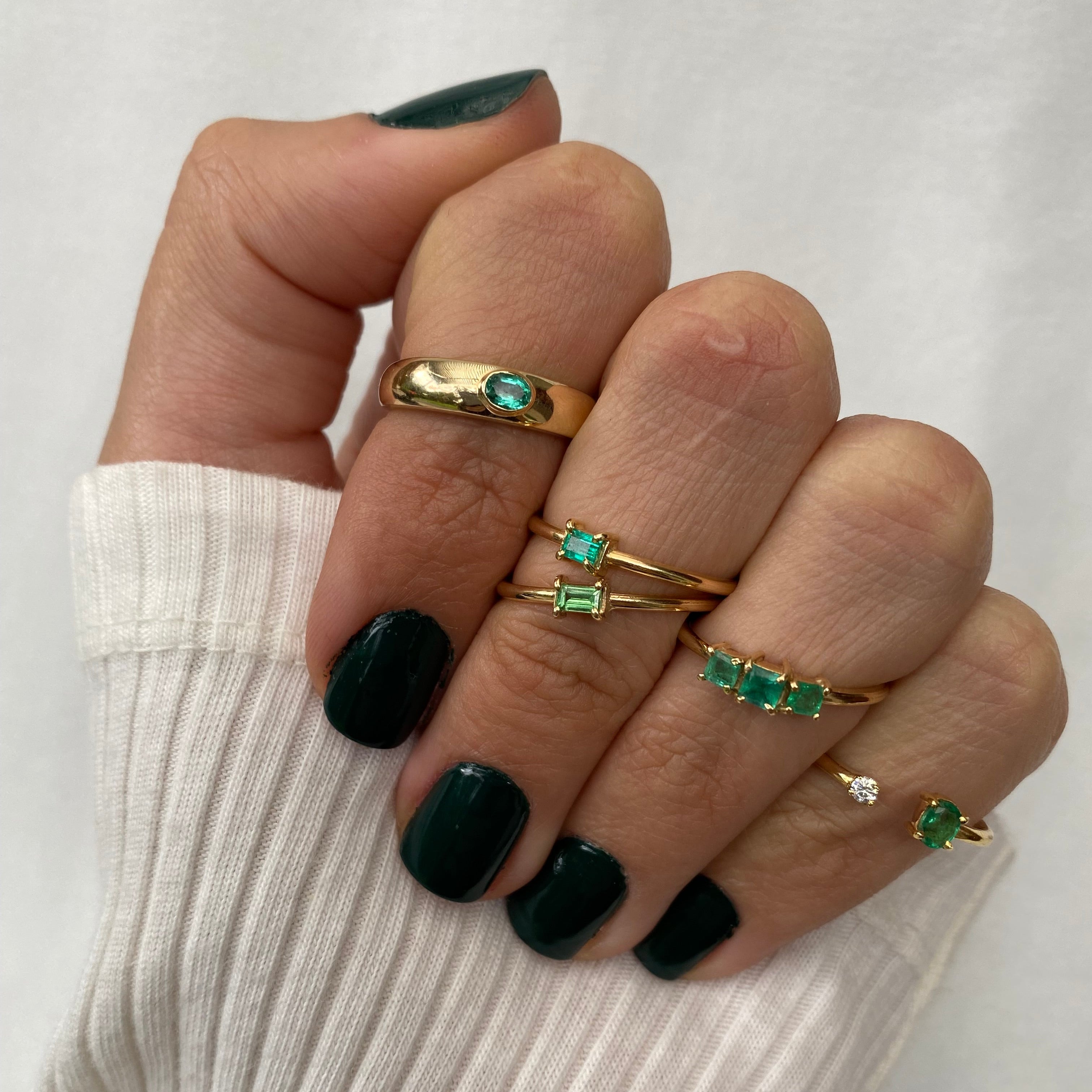 Anillo Domo con Piedra Oval en Oro 14K