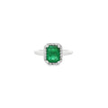 Anillo Esmeralda con Halo de Diamantes 14K