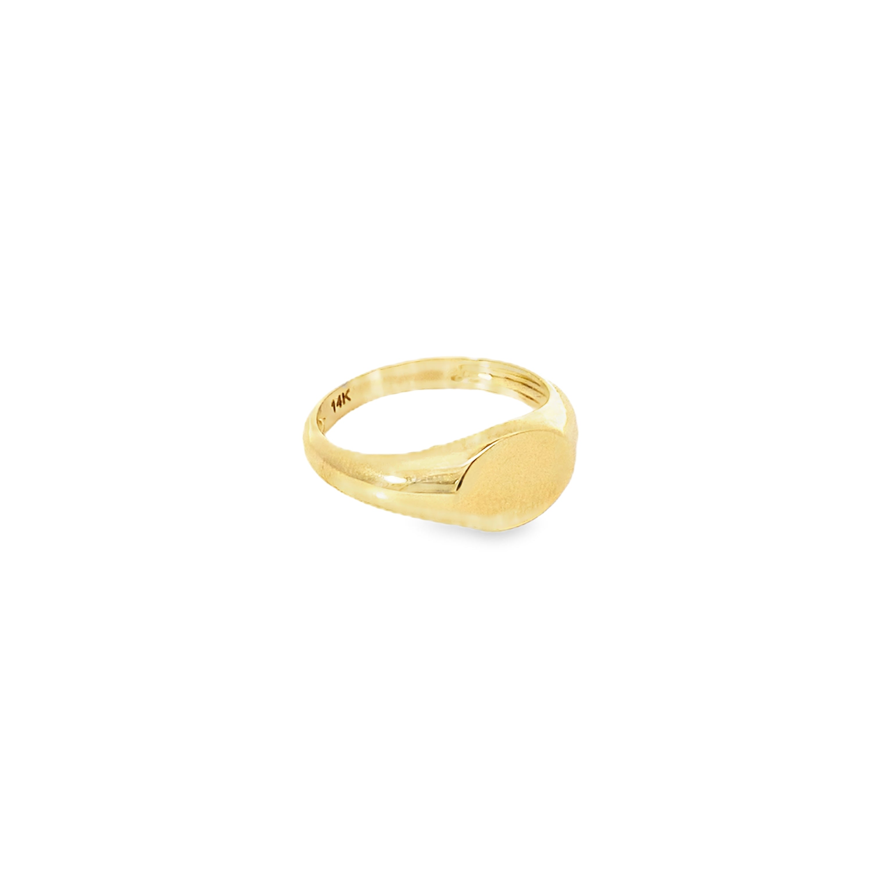 Anillo Signet Oval en Oro Amarillo 14k