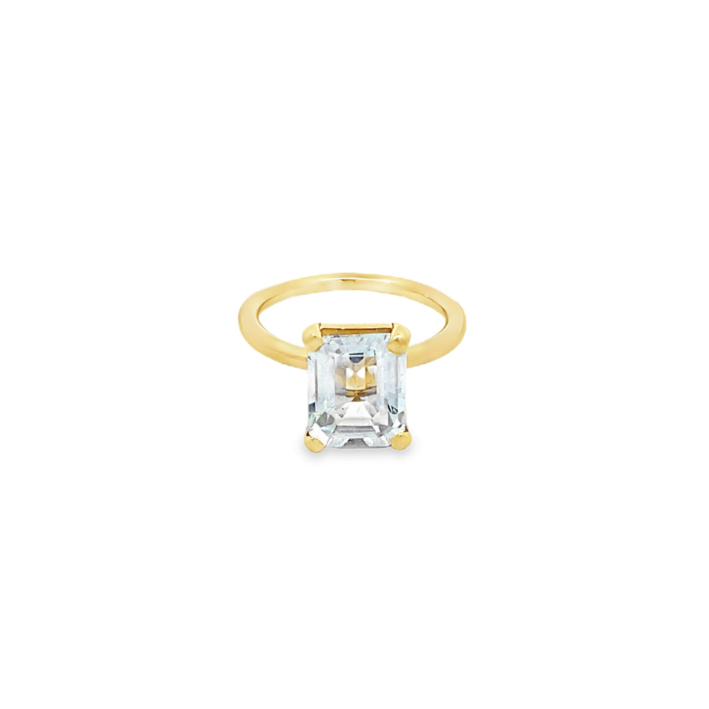 Anillo Solitario de Aguamarina en Oro 14K