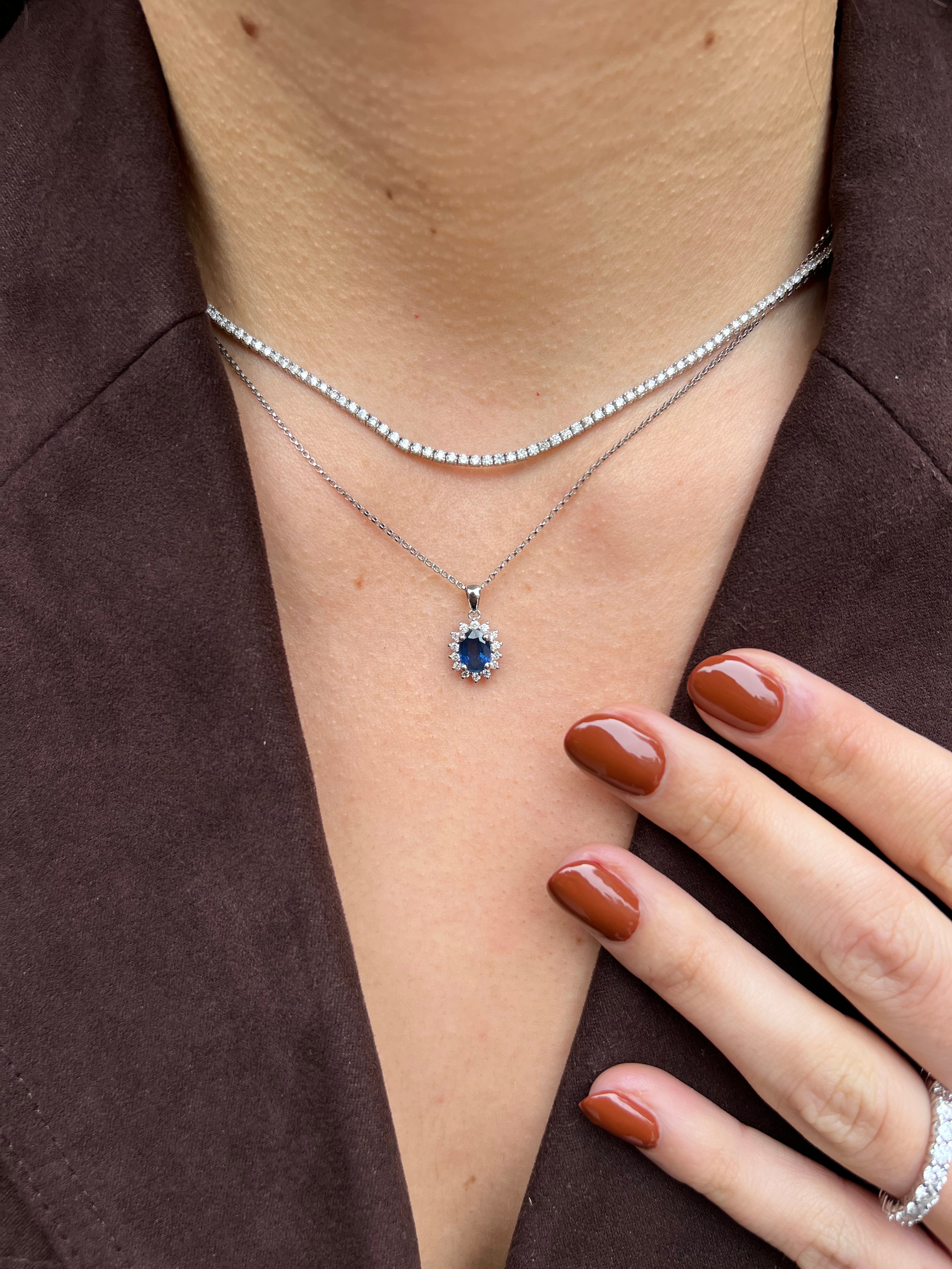 Collar Messier con Halo Oro 14K