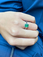 Anillo Esmeralda con Halo de Diamantes 14K