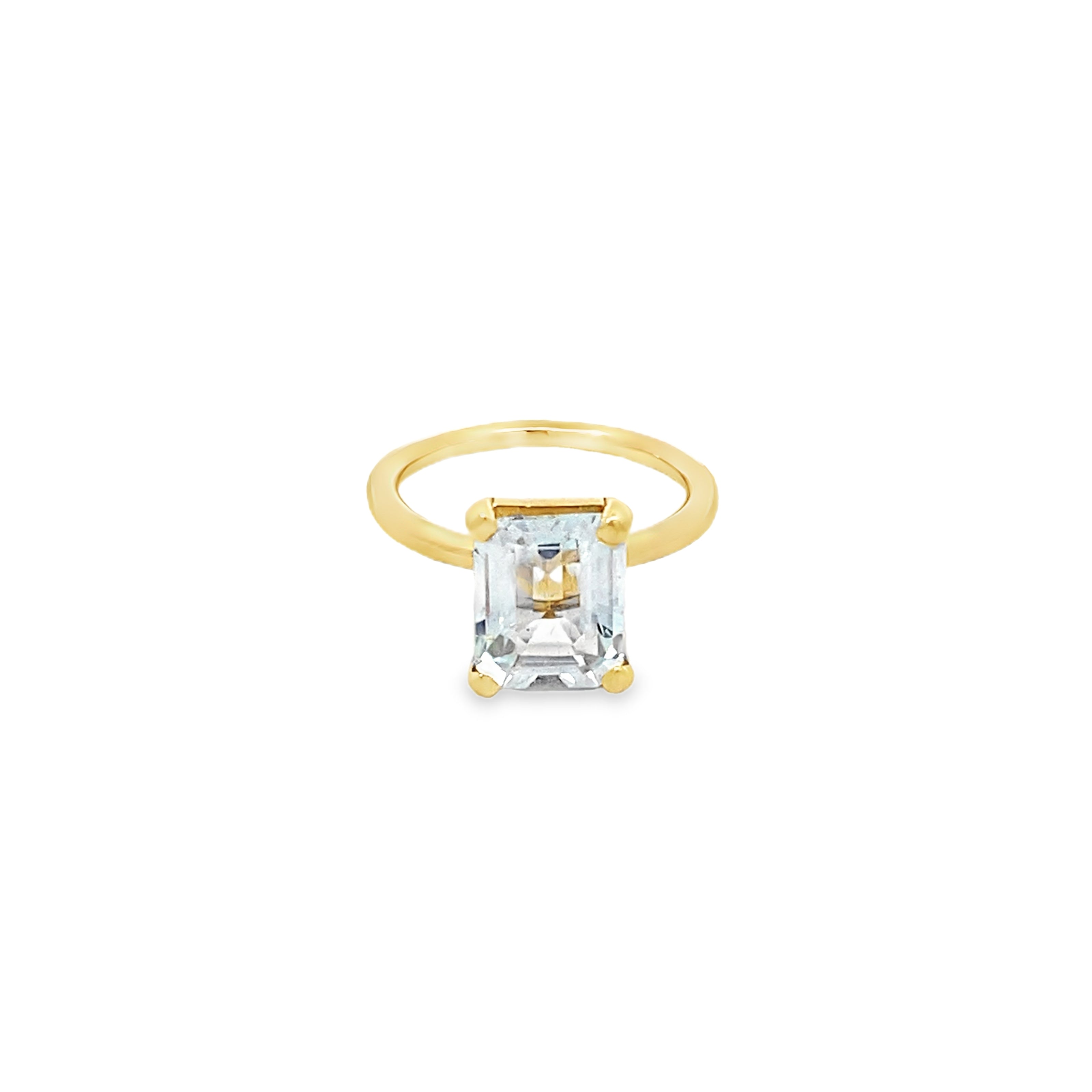 Anillo Solitario de Aguamarina en Oro 14K