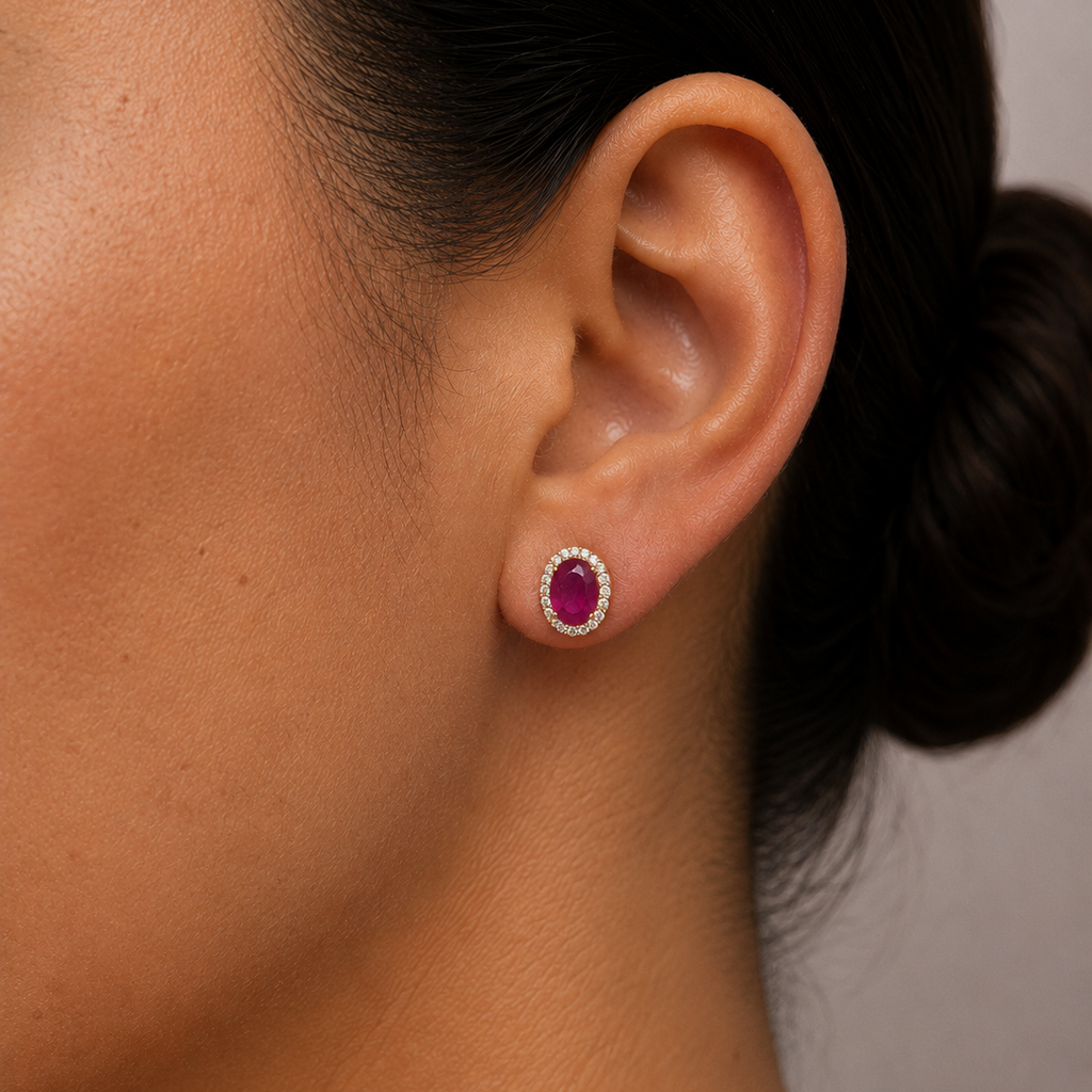 Aretes de Rubí con Halo de Diamantes en Oro 14K