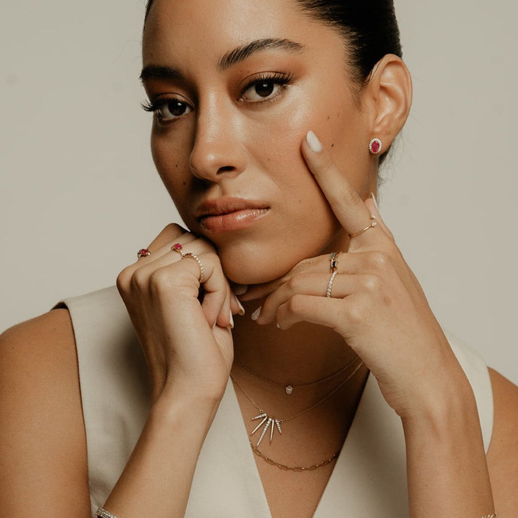 Aretes de Rubí con Halo de Diamantes en Oro 14K