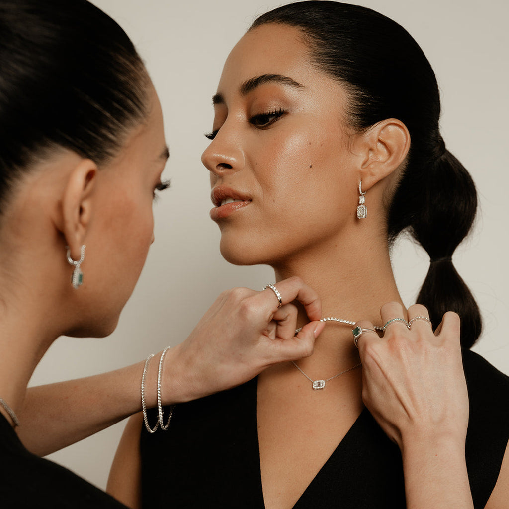 Aretes Ilusión de Diamantes en Oro Blanco 18k