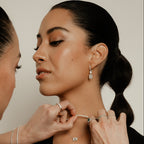 Aretes Ilusión de Diamantes en Oro Blanco 18k