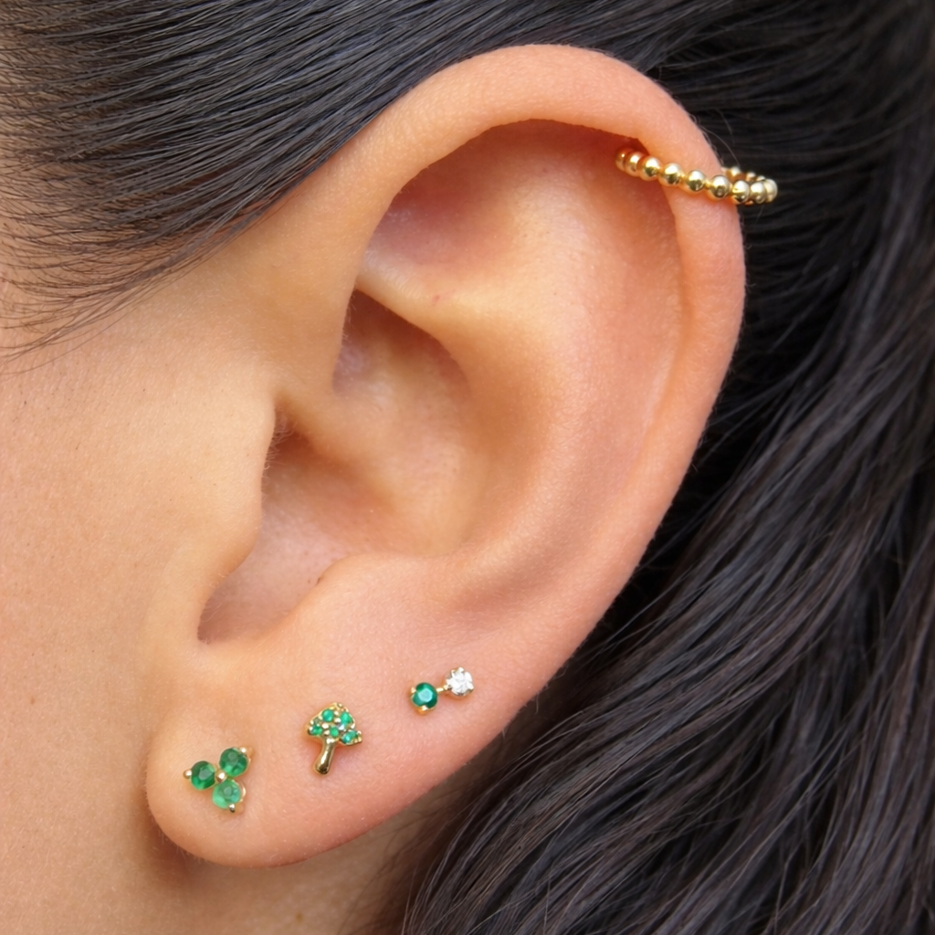 Mushroom Piercing de Oro 14k con Esmeralda
